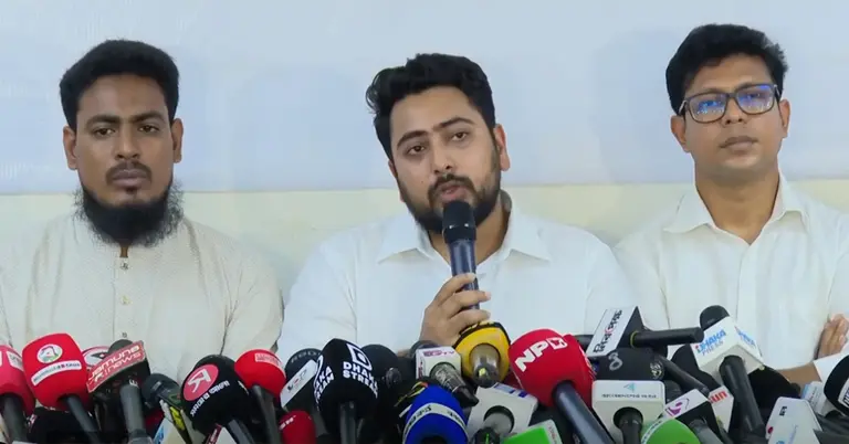 আখতার হোসেন, নাহিদ ইসলাম